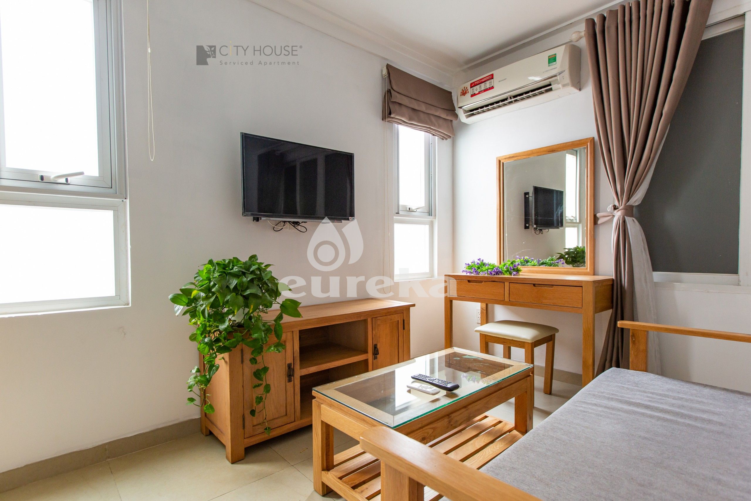 Apartment For Rent In  Pham Viet Chanh